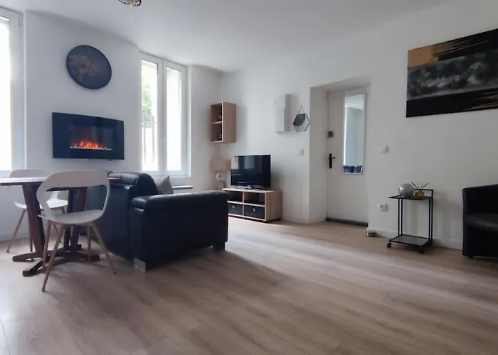 T2 Cosy - Proche Place Verdun * 카스텔나우다리